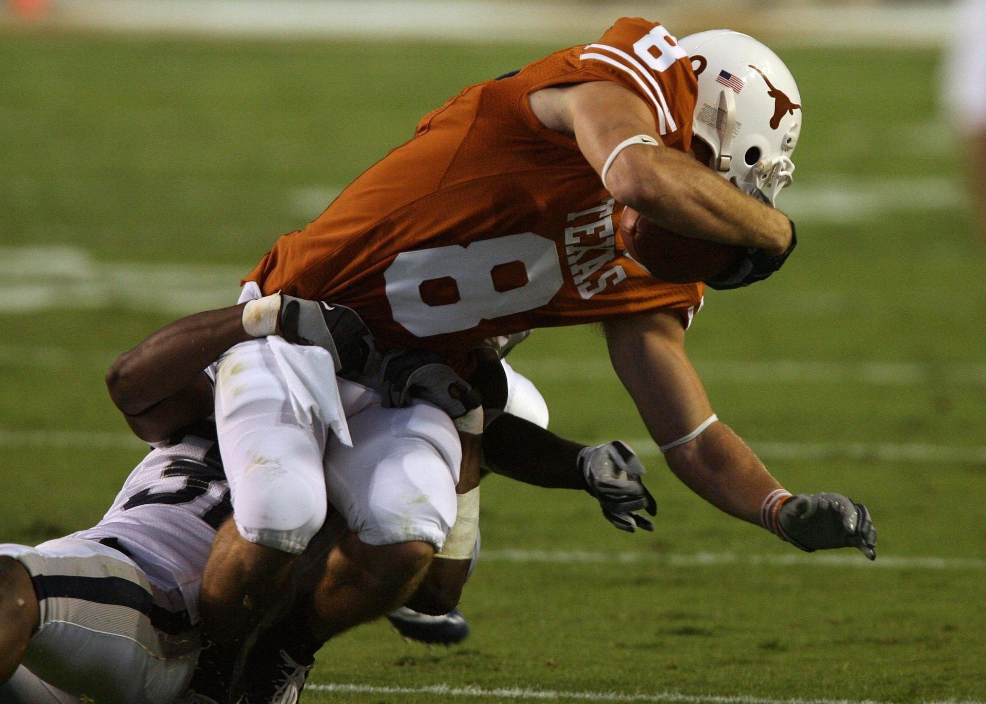 College Football Week 8 Preview: Longhorns Look to Salvage Season